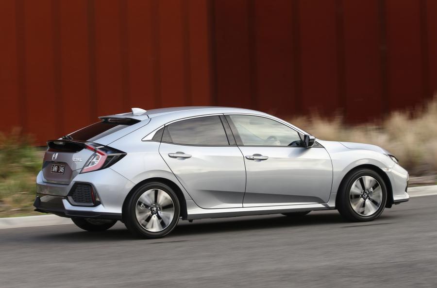 Honda Civic VTi-L Hatchback 2017 года  (AU) (фото 39 из 40)